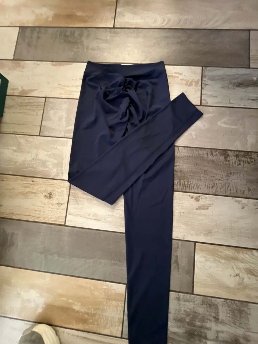 Navy Blue High Rise Leggings with v-back and butt lifting ruched seam